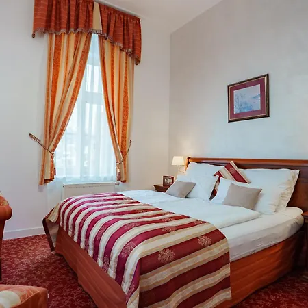 Hotel Ontario 3*