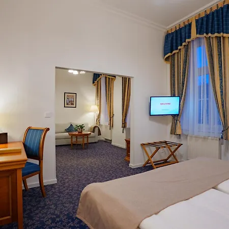 Hotel Ontario 3*