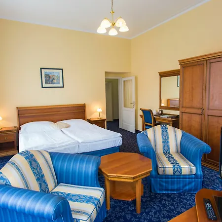 Hotel Ontario 3*