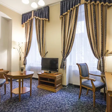 Hotel Ontario 3*