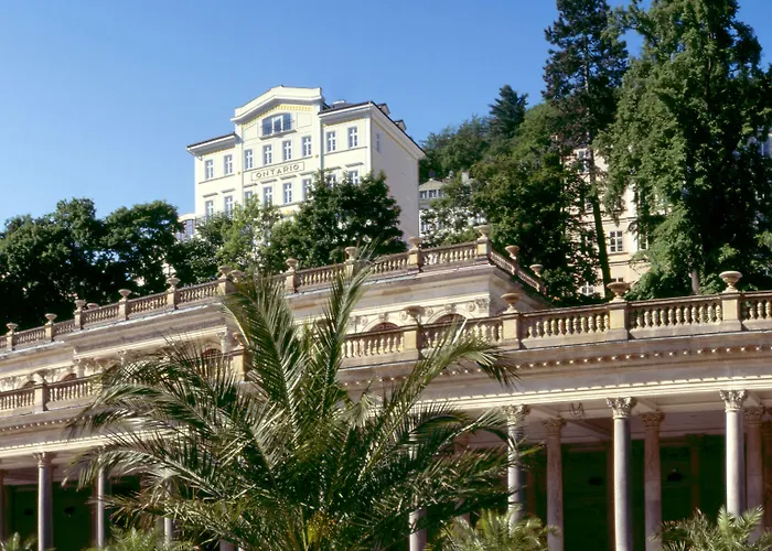 Ontario Hotel 3*