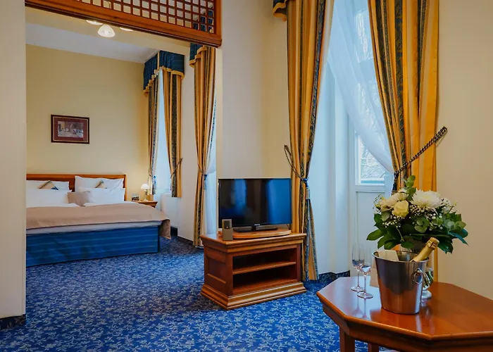 Hotel Ontario 3*