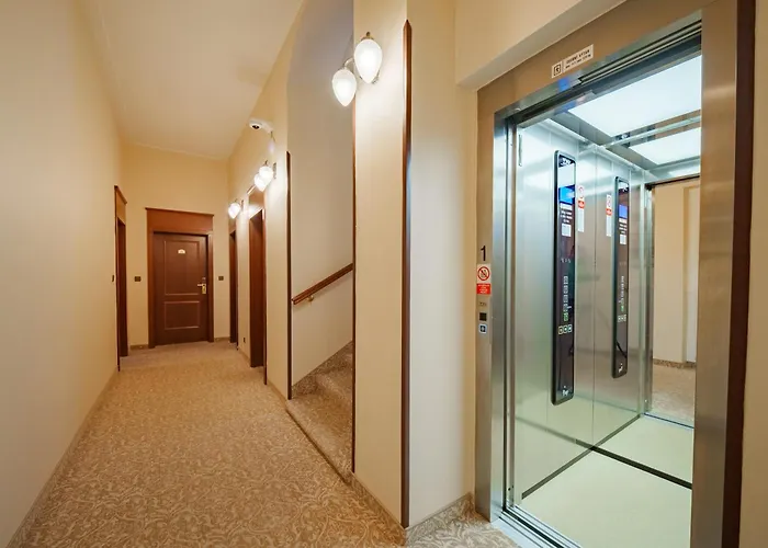 Ontario Hotel