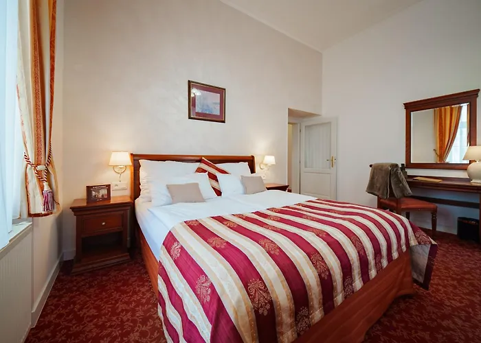 Ontario Hotel