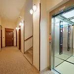 Ontario Hotel
