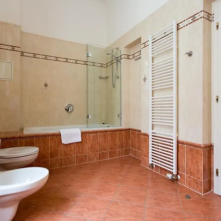 Hotel Ontario 3*