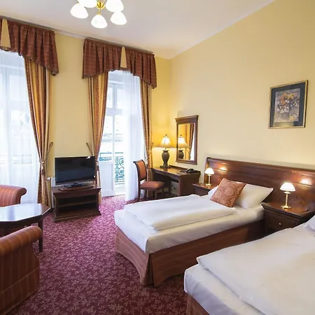 Ontario Hotel
