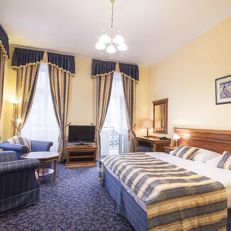 Ontario Hotel