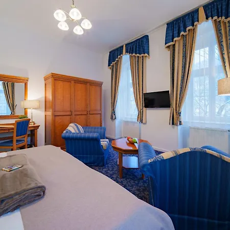 Hotel Ontario 3*