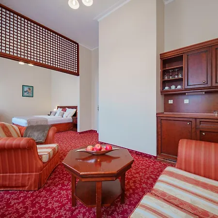 Hotel Ontario