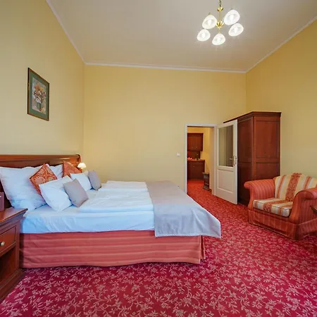 Hotel Ontario 3*